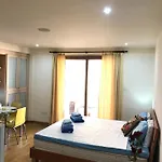 Apartman Ithaki Phinikoudes No. 107 *