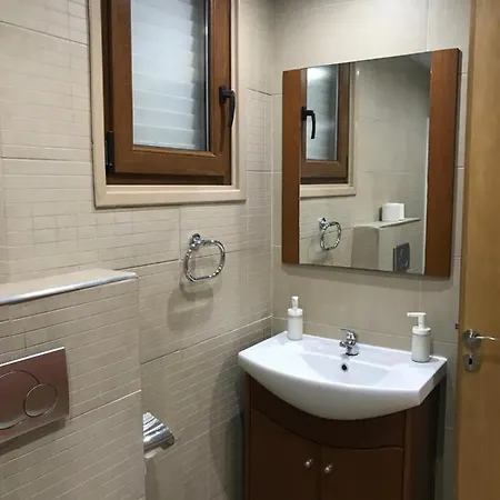 Ithaki Phinikoudes No. 107 Apartamento