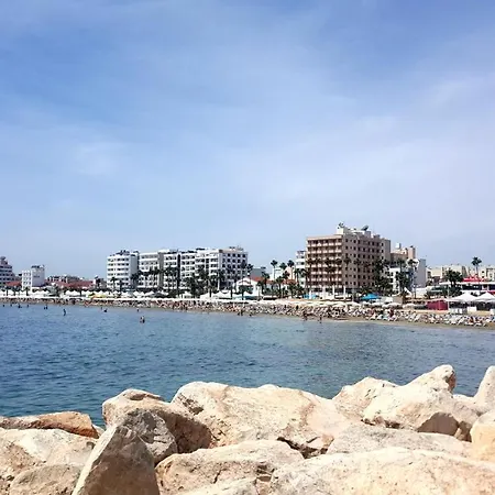 Ithaki Phinikoudes No. 107 Apartment Larnaca