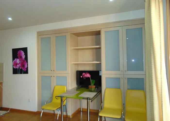 Ithaki Phinikoudes No. 107 アパート